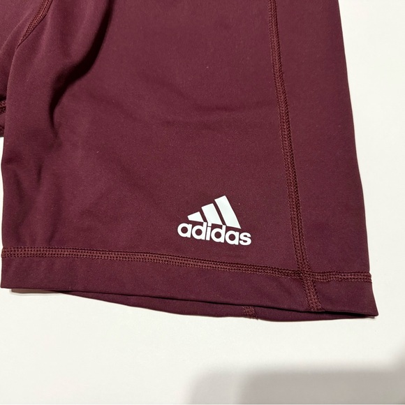 Adidas Women’s Maroon Athletic Shorts Size M Workout Gym Activewear - Picture 2 of 3